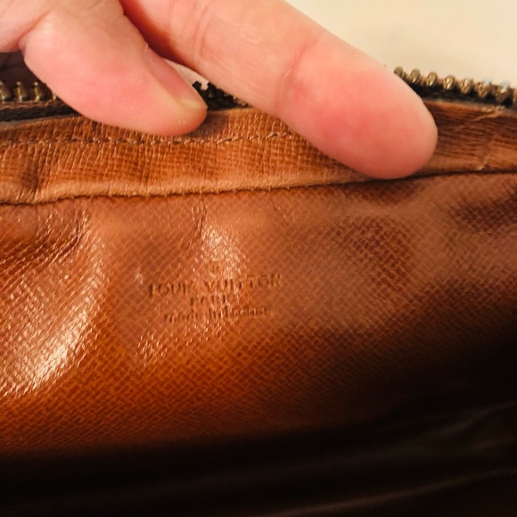 SOLD!!! Authentic Louis Vuitton Clutch in Monogram - Picture 12 of 16